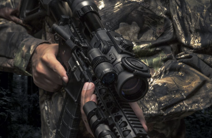 how to choose night vision scope for AR-15 Hunting